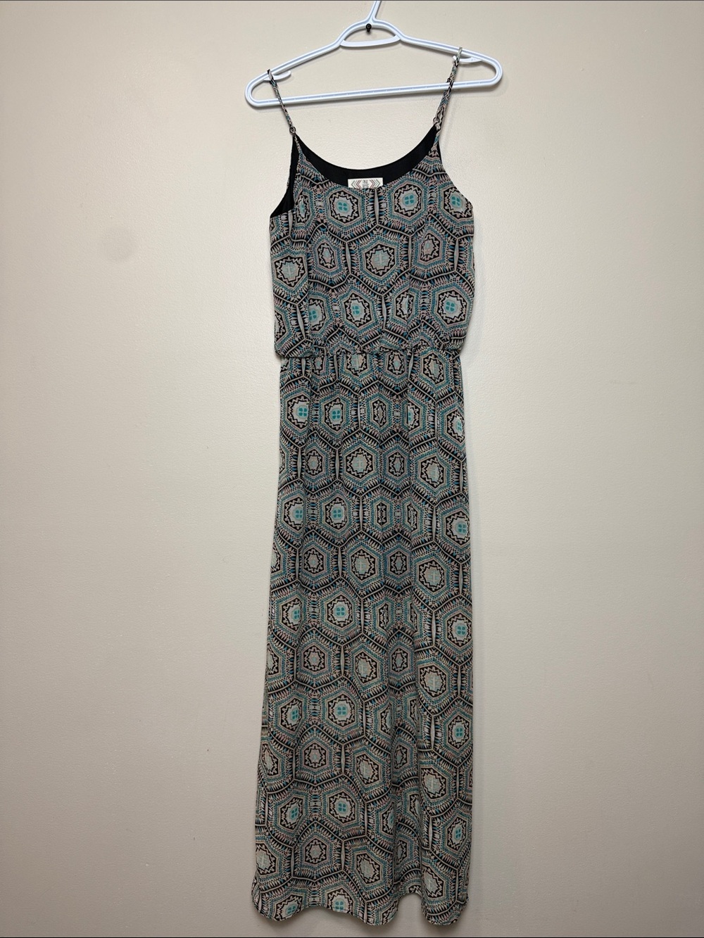 Pink Rose Printed Hexagon Maxi Dress in Teal and Black size M